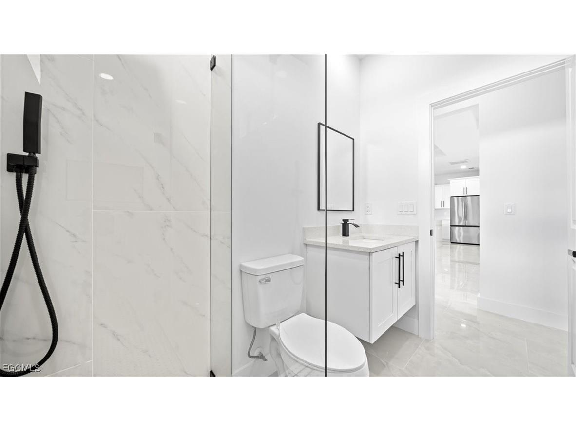 1612 NE 6th Place Cape Coral FL 33909 2026000563 image17