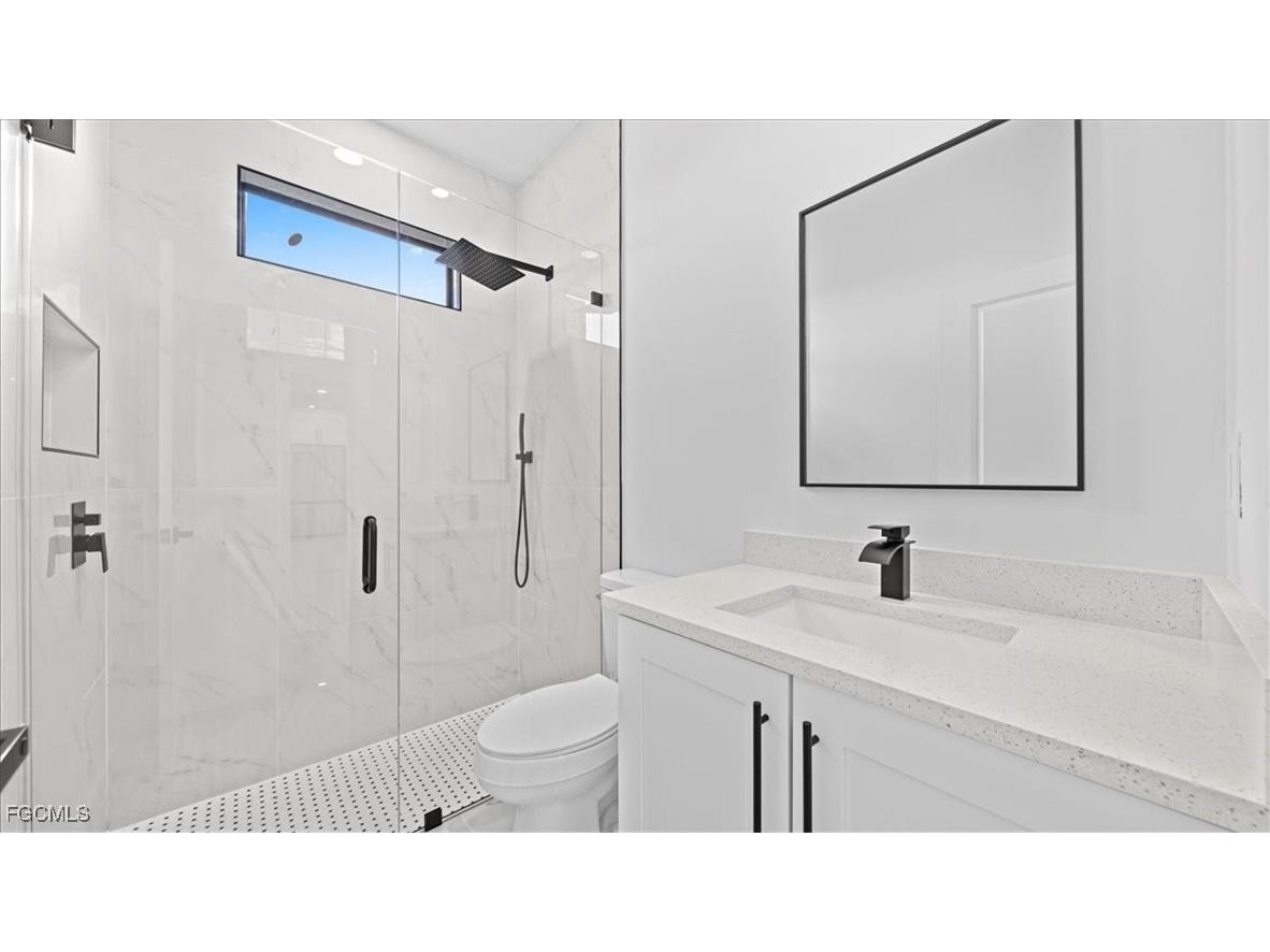 1612 NE 6th Place Cape Coral FL 33909 2026000563 image18