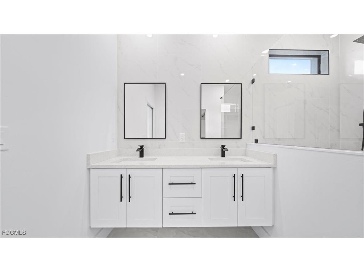 1612 NE 6th Place Cape Coral FL 33909 2026000563 image21