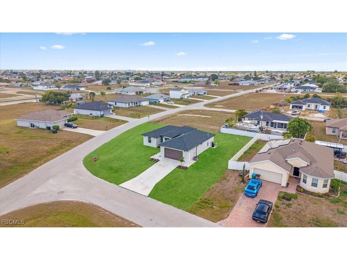 1612 NE 6th Place Cape Coral FL 33909 2026000563 image43