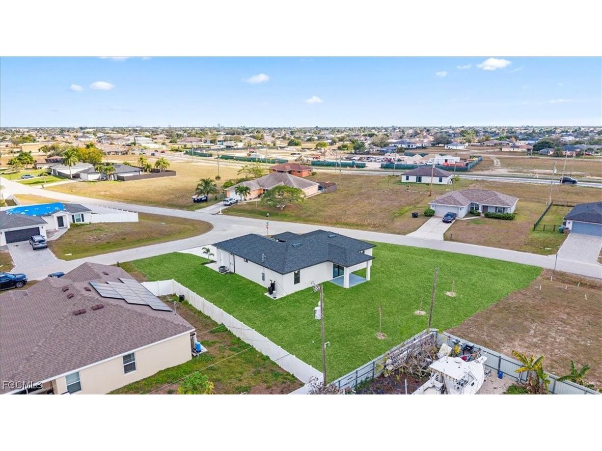 1612 NE 6th Place Cape Coral FL 33909 2026000563 image44