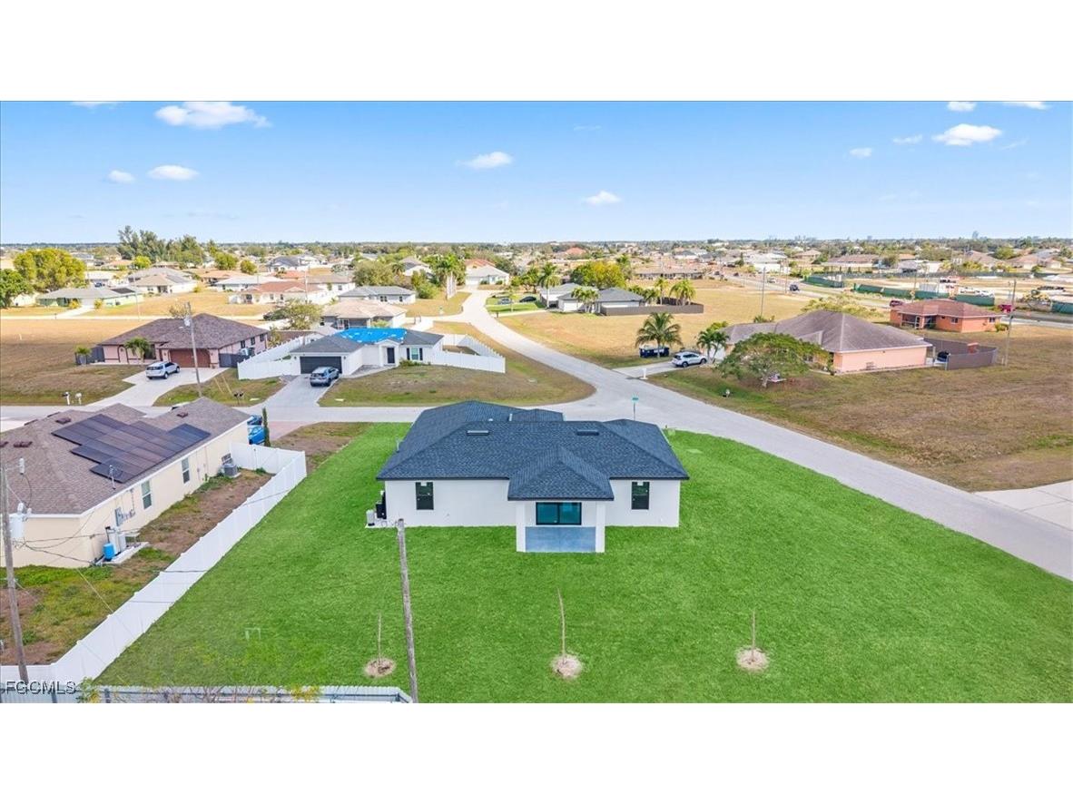 1612 NE 6th Place Cape Coral FL 33909 2026000563 image45