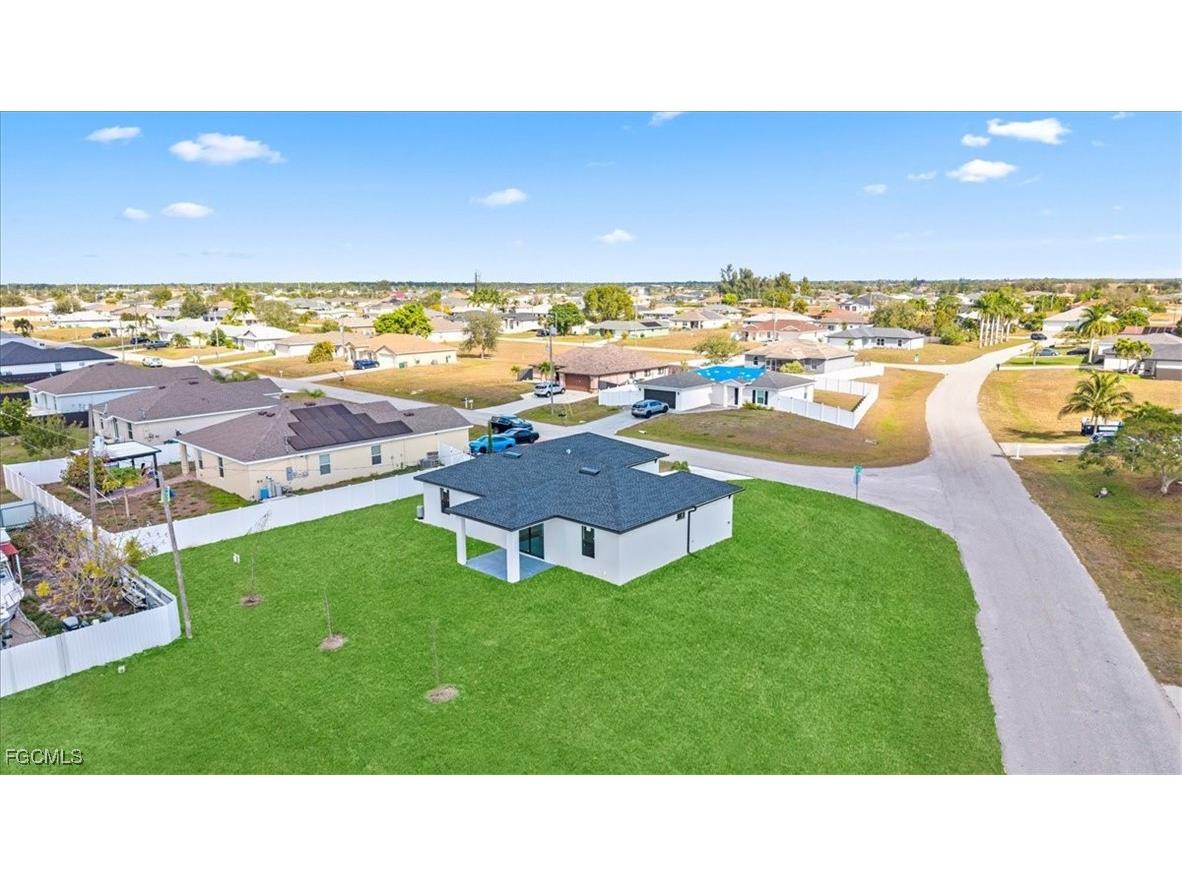 1612 NE 6th Place Cape Coral FL 33909 2026000563 image46