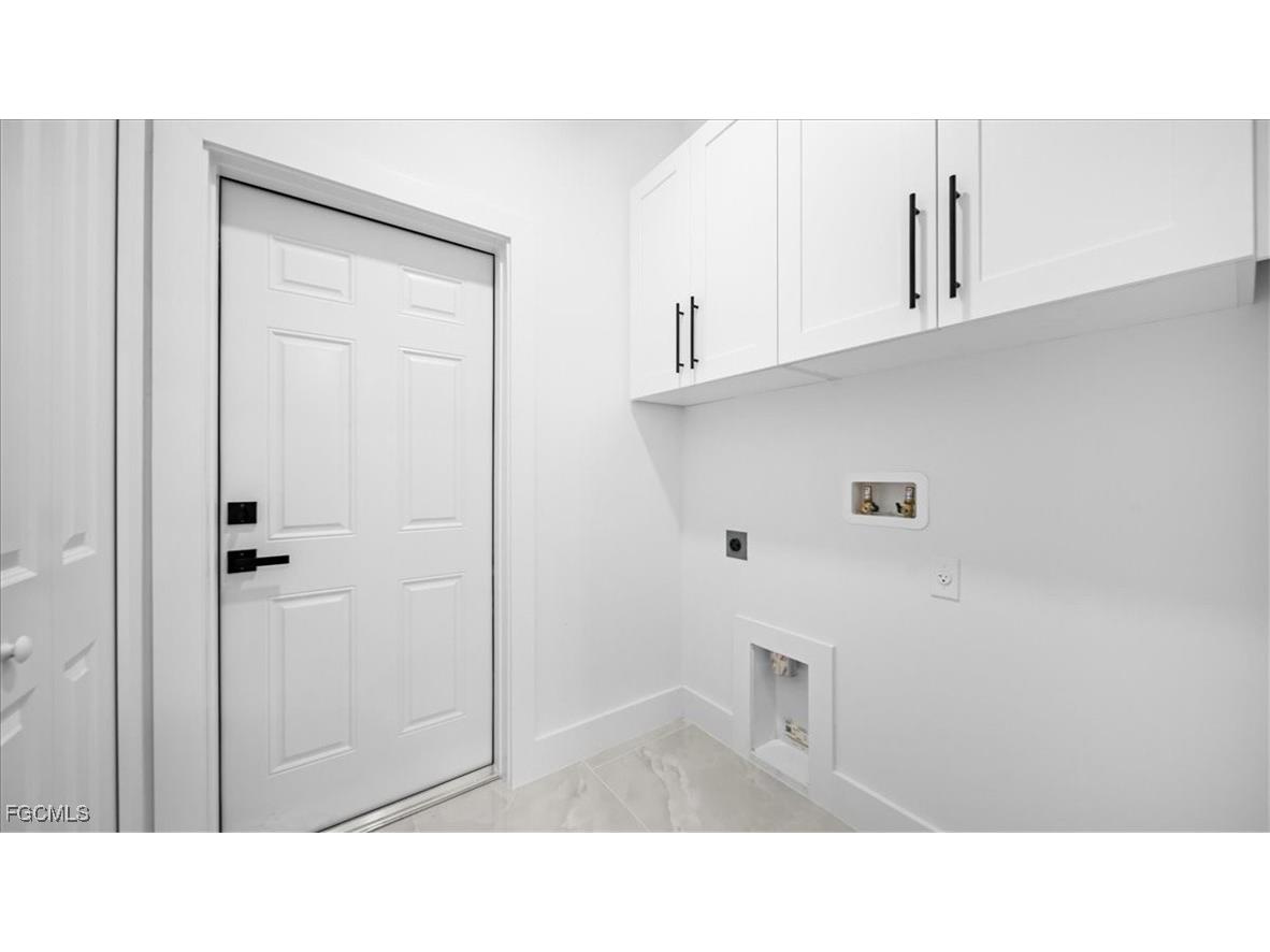 1612 NE 6th Place Cape Coral FL 33909 2026000563 image9