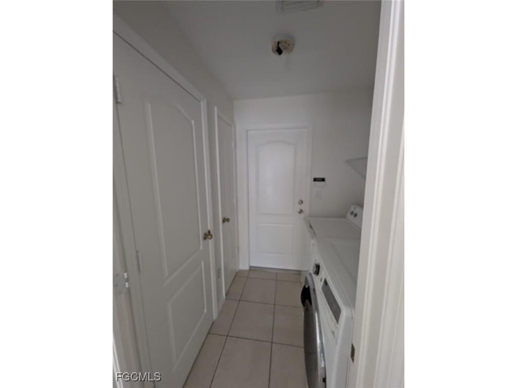 1612 NW 31st Avenue Cape Coral FL 33993 2025021817 image11