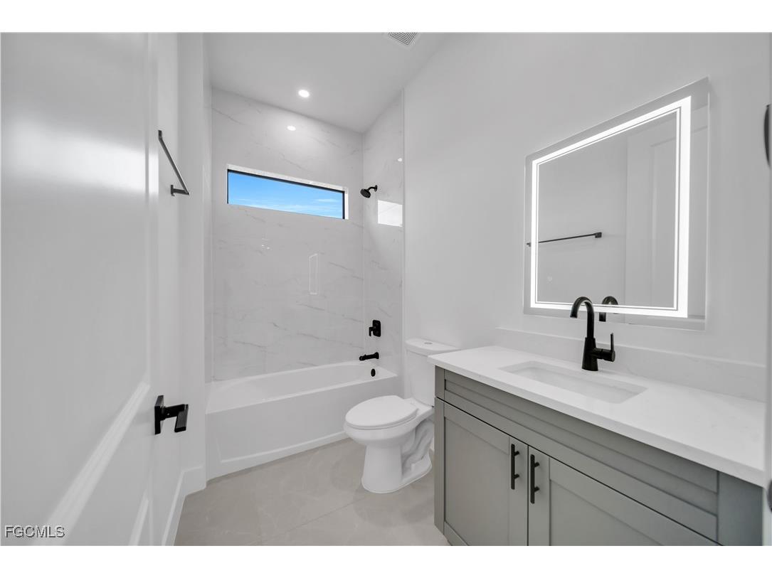 1612 NW 9th Avenue Cape Coral FL 33993 2025018803 image20