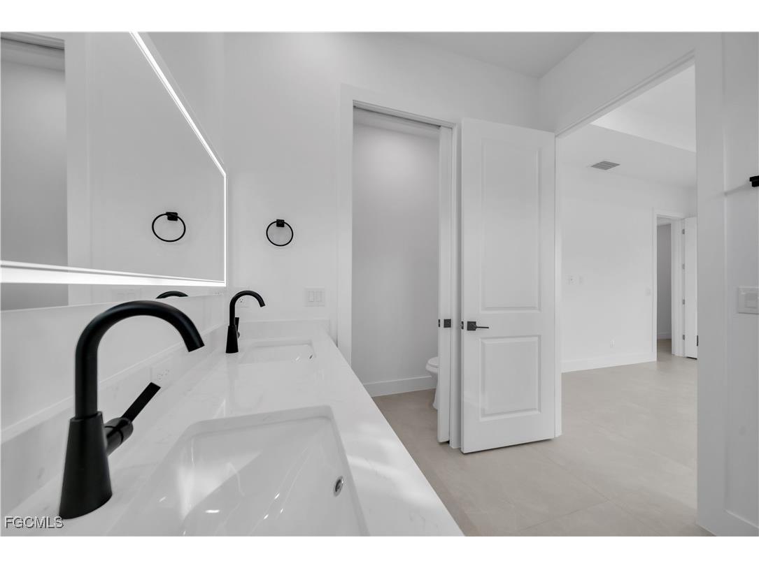 1612 NW 9th Avenue Cape Coral FL 33993 2025018803 image31