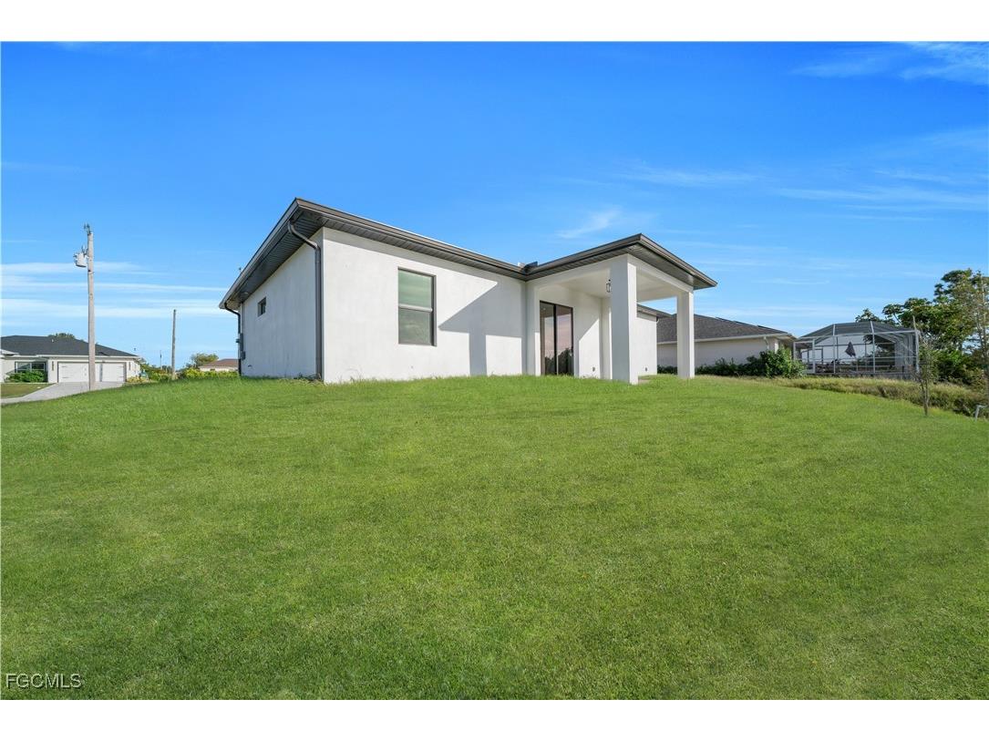 1612 NW 9th Avenue Cape Coral FL 33993 2025018803 image36