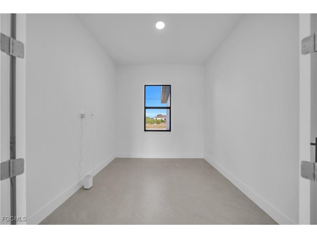 1612 NW 9th Avenue Cape Coral FL 33993 2025019116 image28