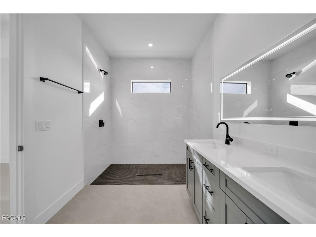 1612 NW 9th Avenue Cape Coral FL 33993 2025019116 image30