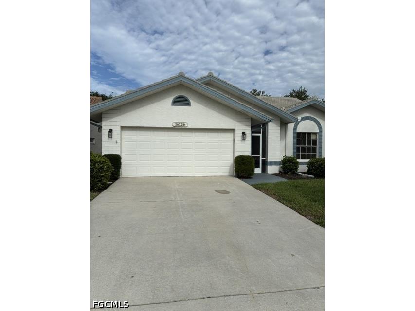 16126 Kelly Woods Drive Fort Myers FL 33908 2026024630 image1