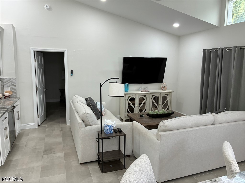 16126 Kelly Woods Drive Fort Myers FL 33908 2026024630 image12