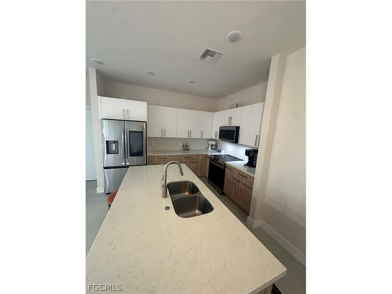 1613 N Gator Circle Cape Coral FL 33909 2026013082 image5
