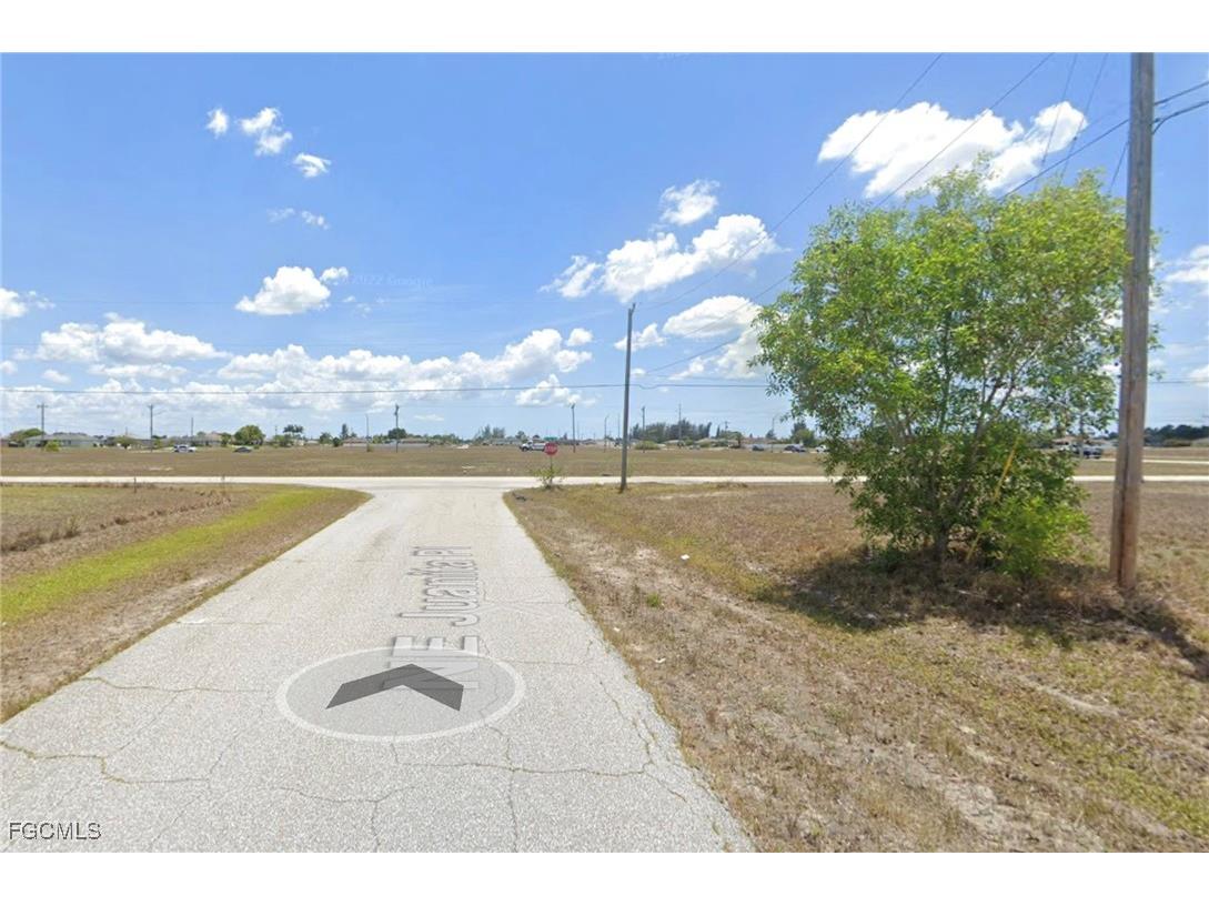 1613 NE Juanita Place Cape Coral FL 33909 2025008031 image4