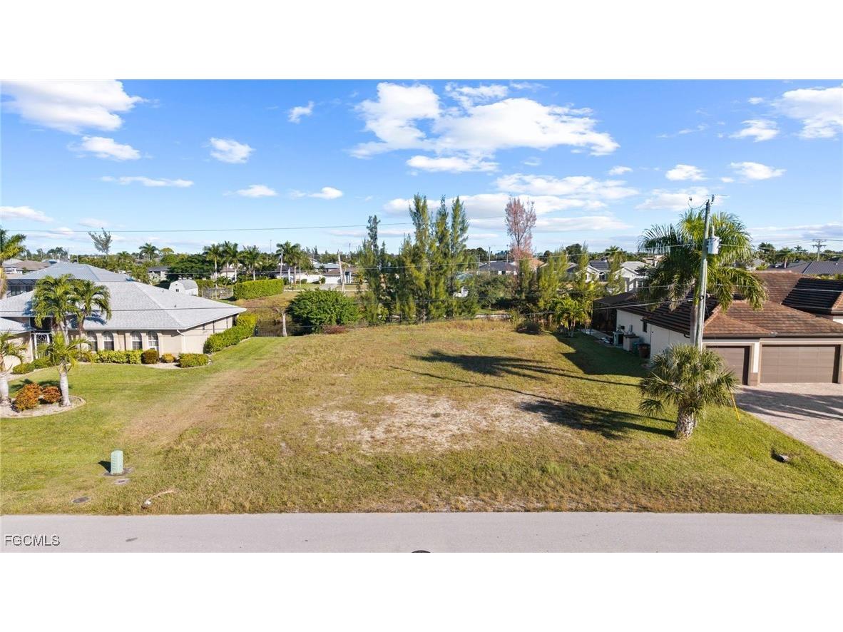 1613 SW 28th Terrace Cape Coral FL 33914 2025020604 image13