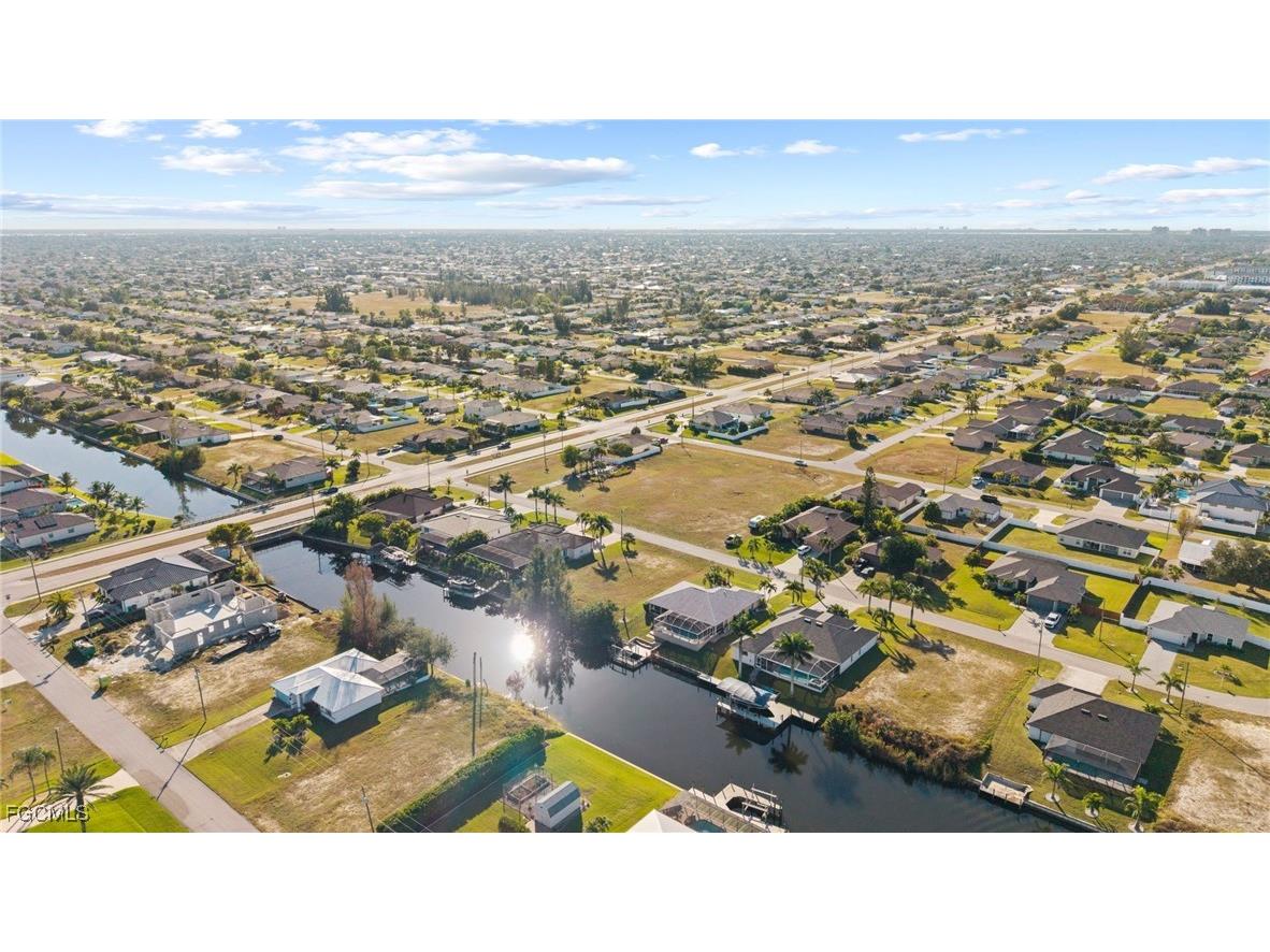 1613 SW 28th Terrace Cape Coral FL 33914 2025020604 image9