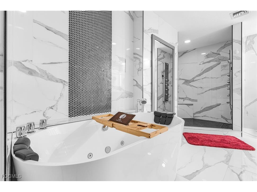 1614 Beach Parkway #102 Cape Coral FL 33904 2025010944 image22