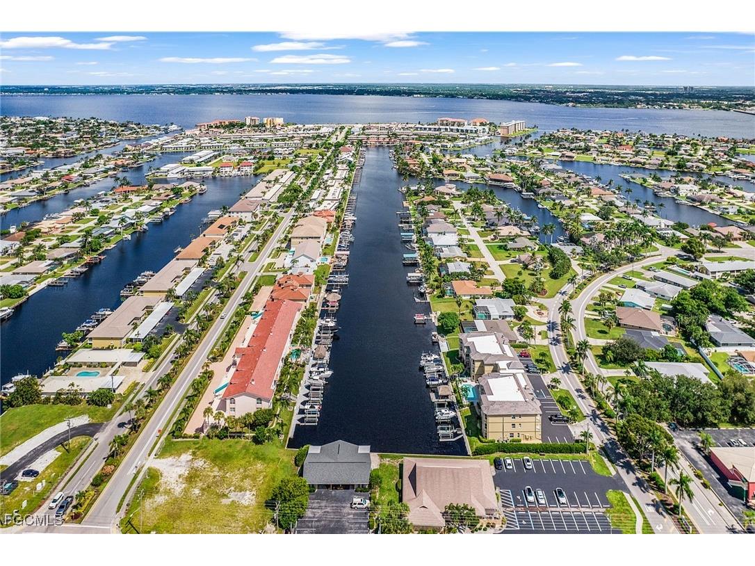 1614 Beach Parkway #102 Cape Coral FL 33904 2025010944 image35