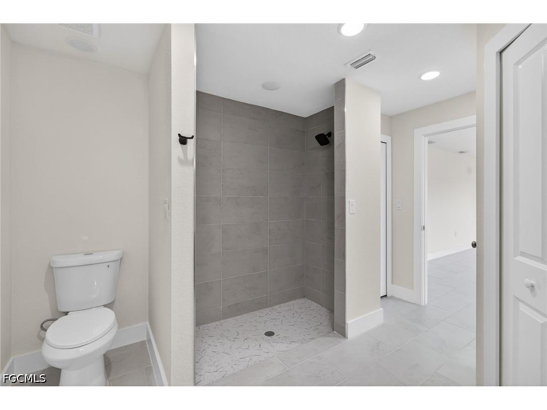 1614 NE 6th Avenue Cape Coral FL 33909 2026015557 image27