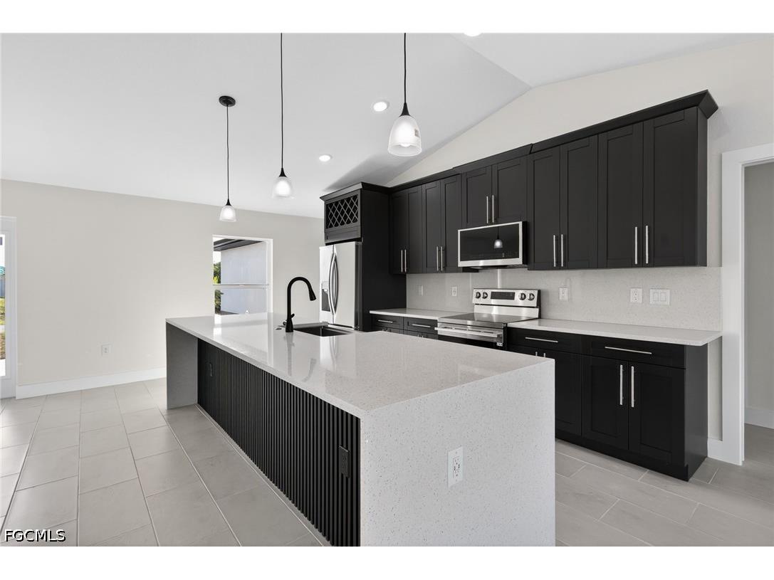 1614 NE 6th Avenue Cape Coral FL 33909 2026015557 image9