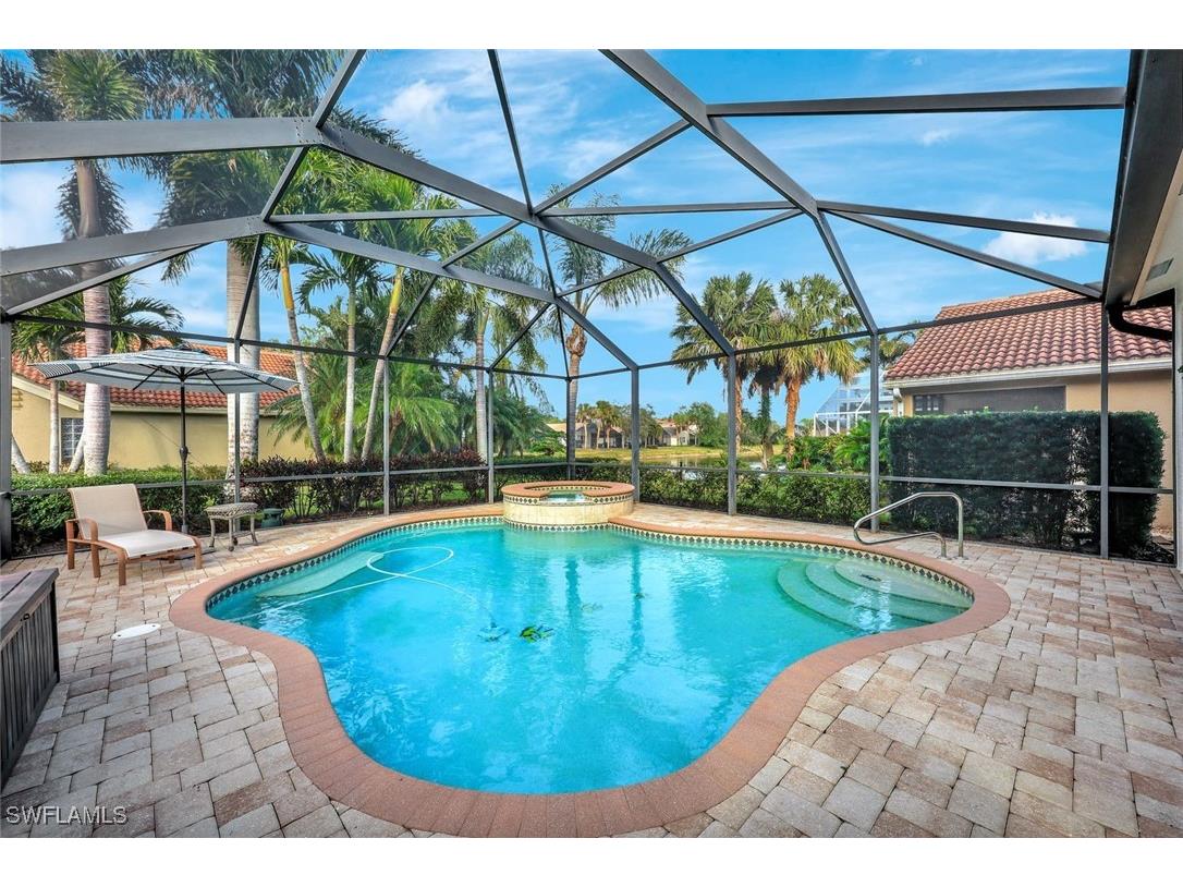 1614 Triangle Palm Terrace Naples FL 34119 225085109 image1