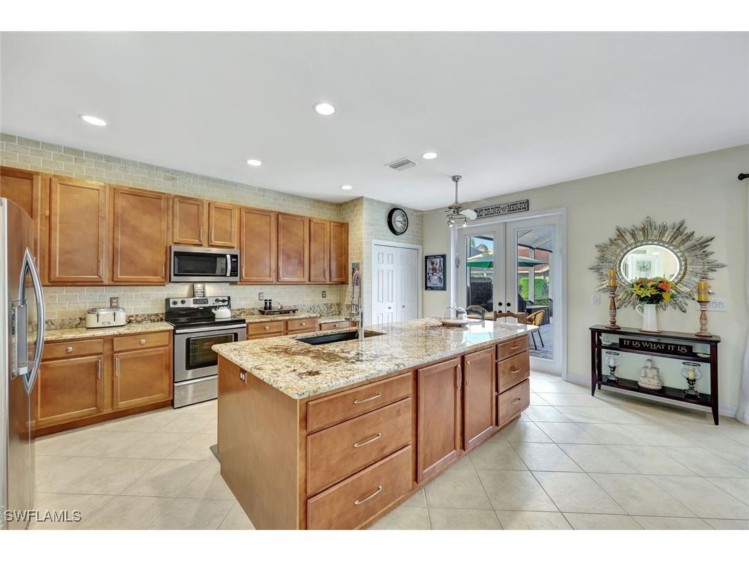 1614 Triangle Palm Terrace Naples FL 34119 225085109 image7