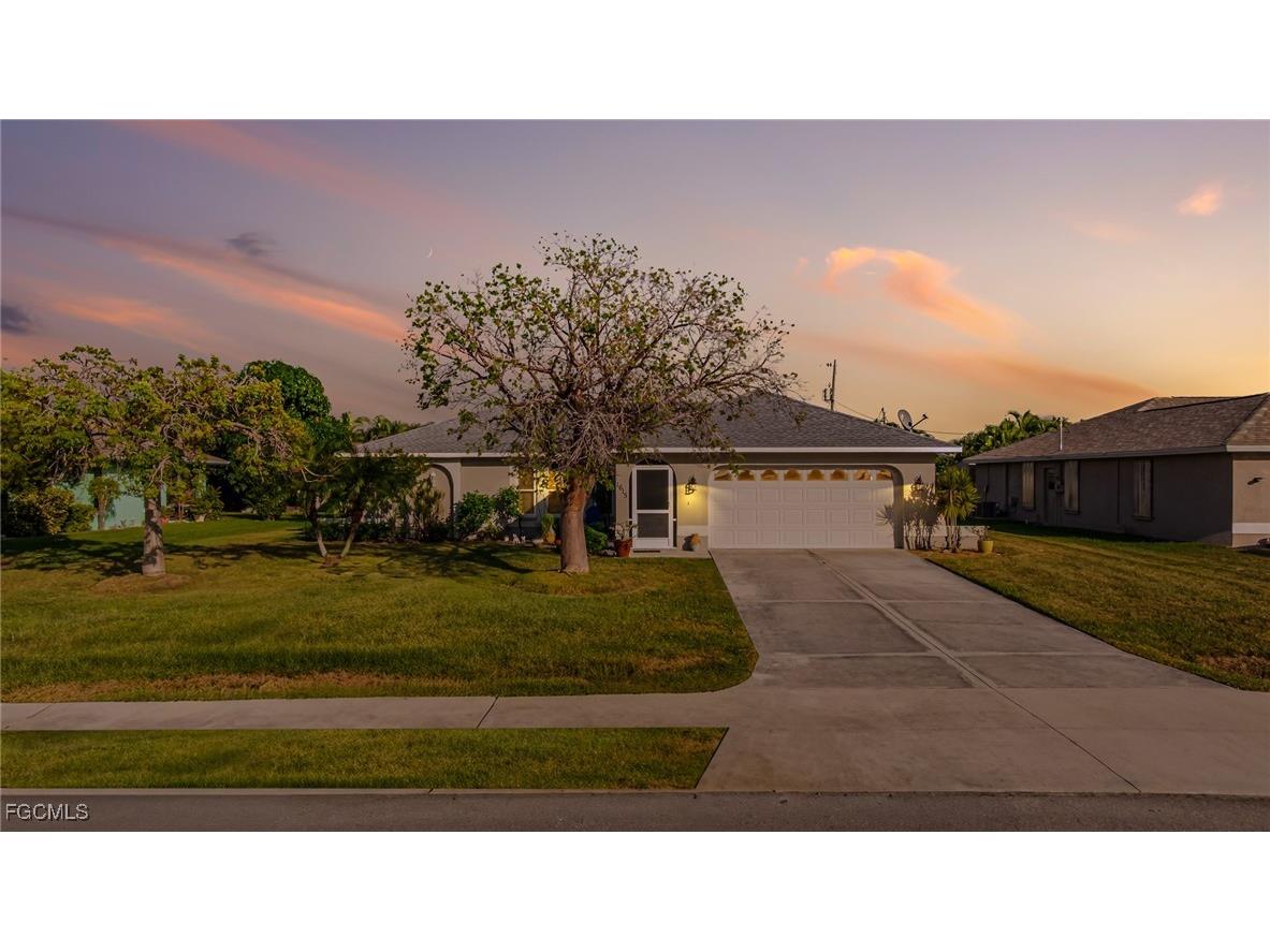 1615 Academy Boulevard Cape Coral FL 33990 2025019729 image2