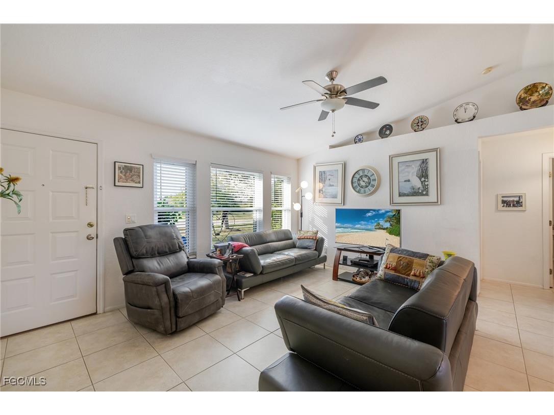 1615 Academy Boulevard Cape Coral FL 33990 2025019729 image6