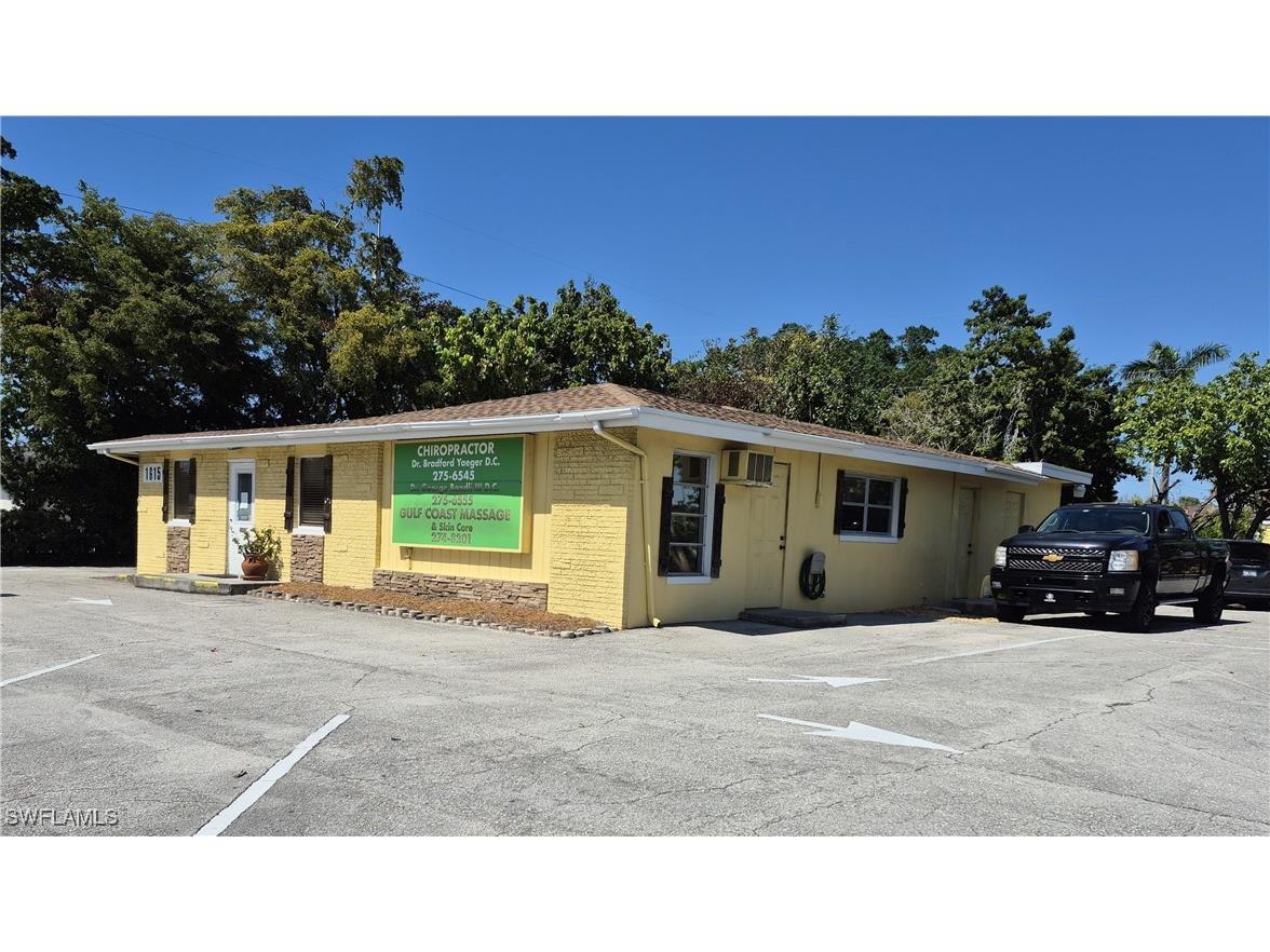 1615 Colonial Boulevard Fort Myers FL 33907 225019193 image1