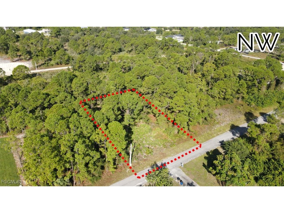 1615 Dixie Avenue Lehigh Acres FL 33972 2025017742 image2