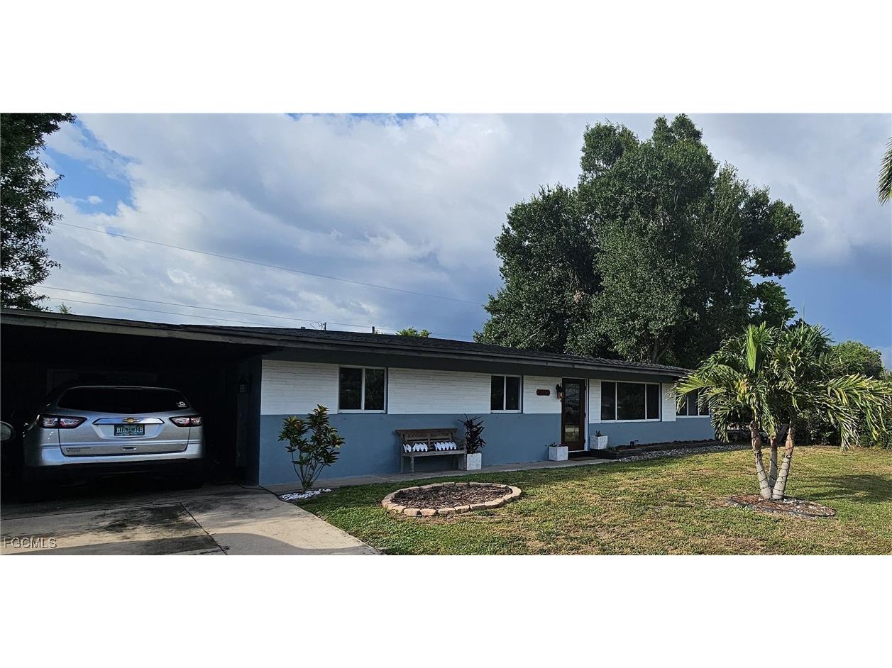 1615 Grace Avenue Fort Myers FL 33901 2025003667 image1