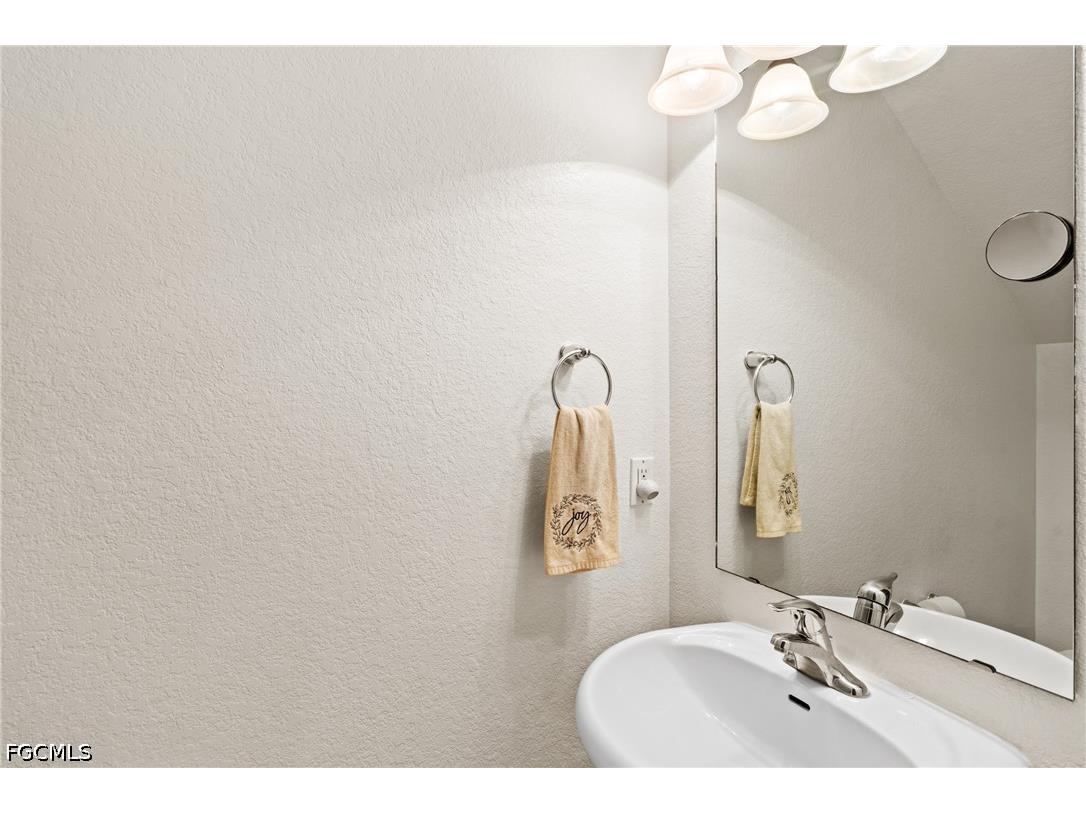 16150 Via Solera Circle #102 Fort Myers FL 33908 2026015402 image25