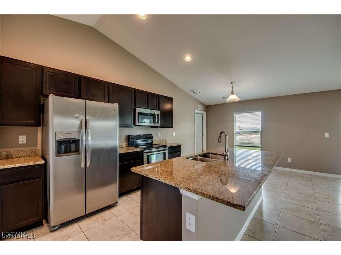 1617 NE 6th Avenue Cape Coral FL 33909 2025023729 image11