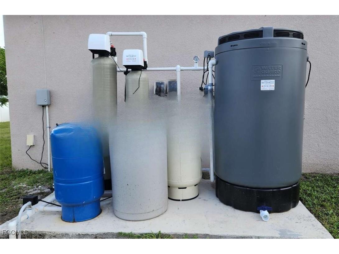 1617 NE 6th Avenue Cape Coral FL 33909 2025023729 image22