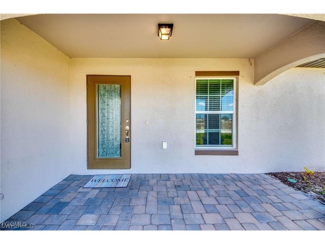 1617 NE 6th Avenue Cape Coral FL 33909 2025023729 image4