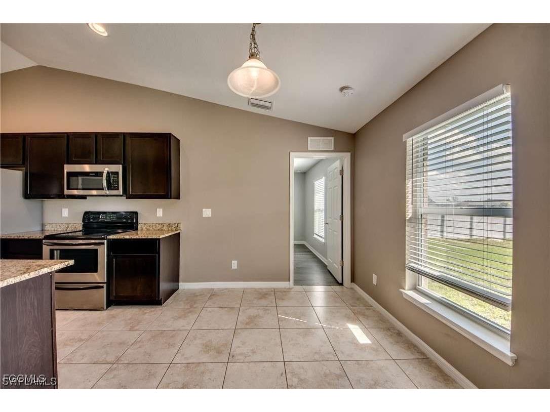 1617 NE 6th Avenue Cape Coral FL 33909 2025023729 image8
