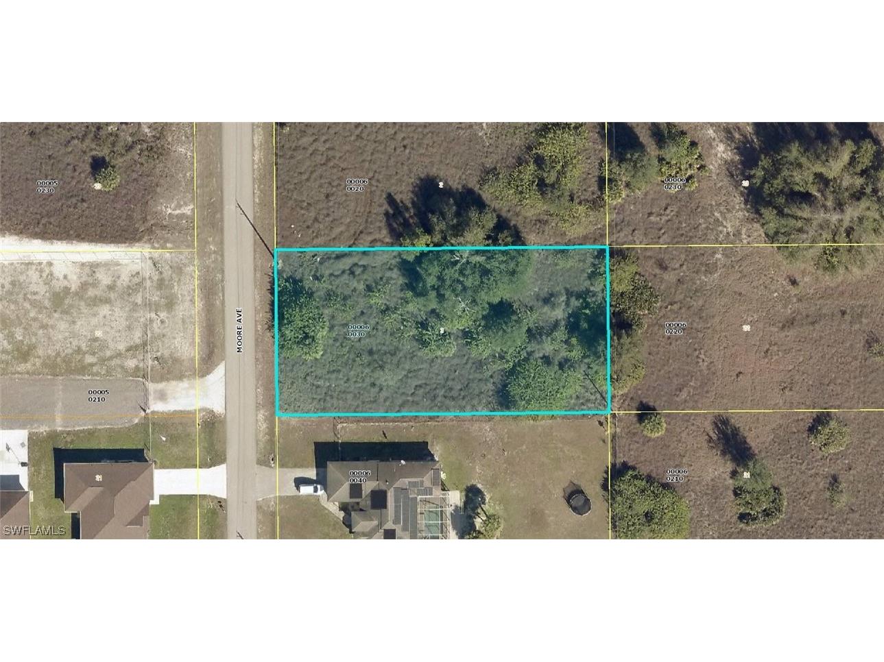 1618 Moore Avenue Lehigh Acres FL 33972 223048303 image1