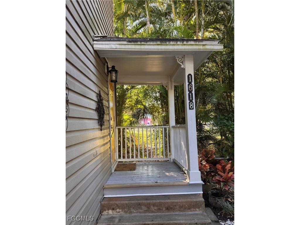 1618 Woodford Avenue Fort Myers FL 33901 2026001321 image2