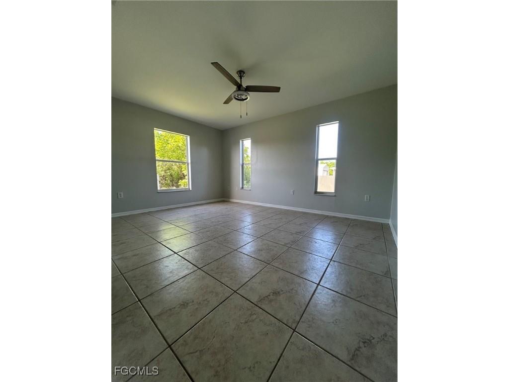 1619 NE 12th Place Cape Coral FL 33909 2025003196 image12