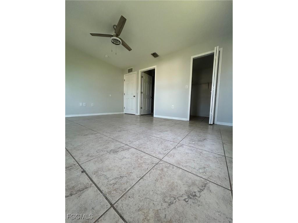 1619 NE 12th Place Cape Coral FL 33909 2025003196 image9