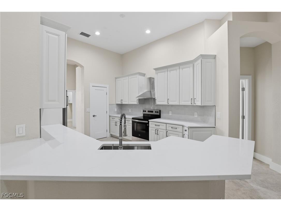 16192 Coco Hammock Way Fort Myers FL 33908 2026010341 image15