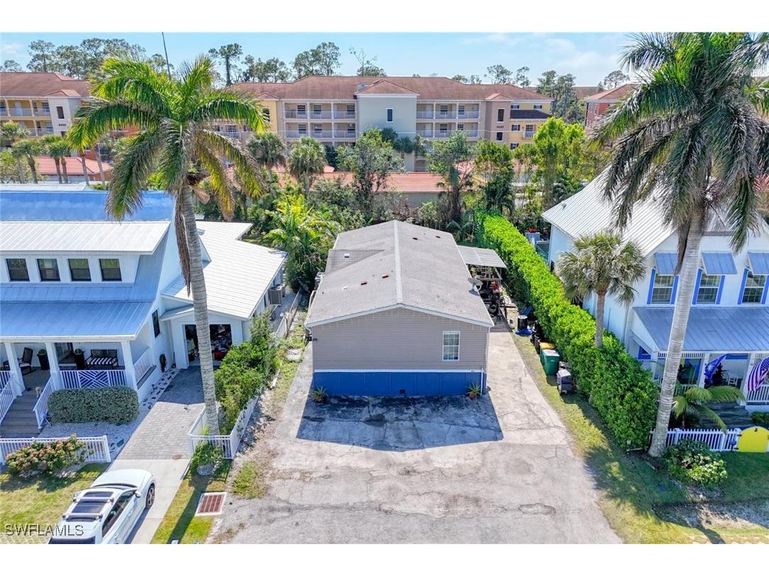 162 Jeepers Drive Naples FL 34112 225012976 image1