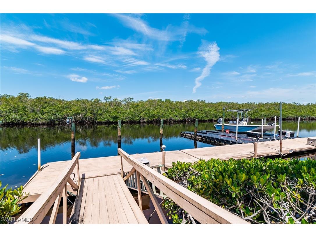 162 Newport Drive #1205 Naples FL 34114 223036565 image1