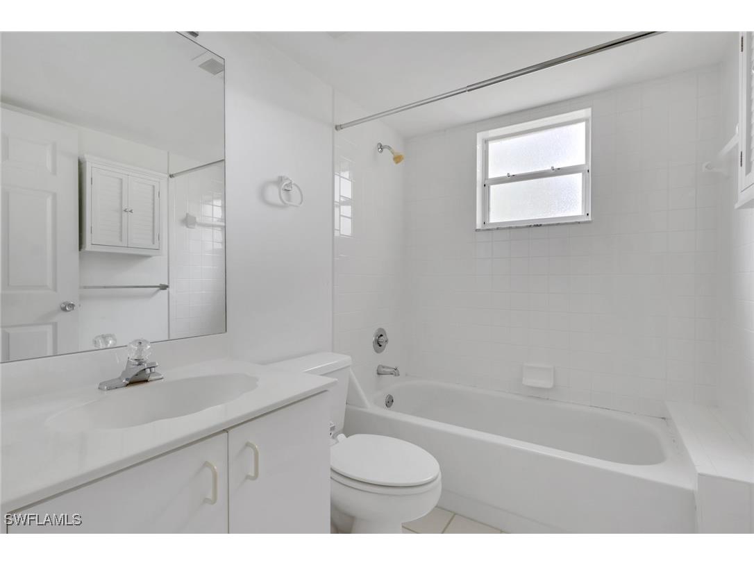 162 Pebble Shores Drive #104 Naples FL 34110 225078534 image29