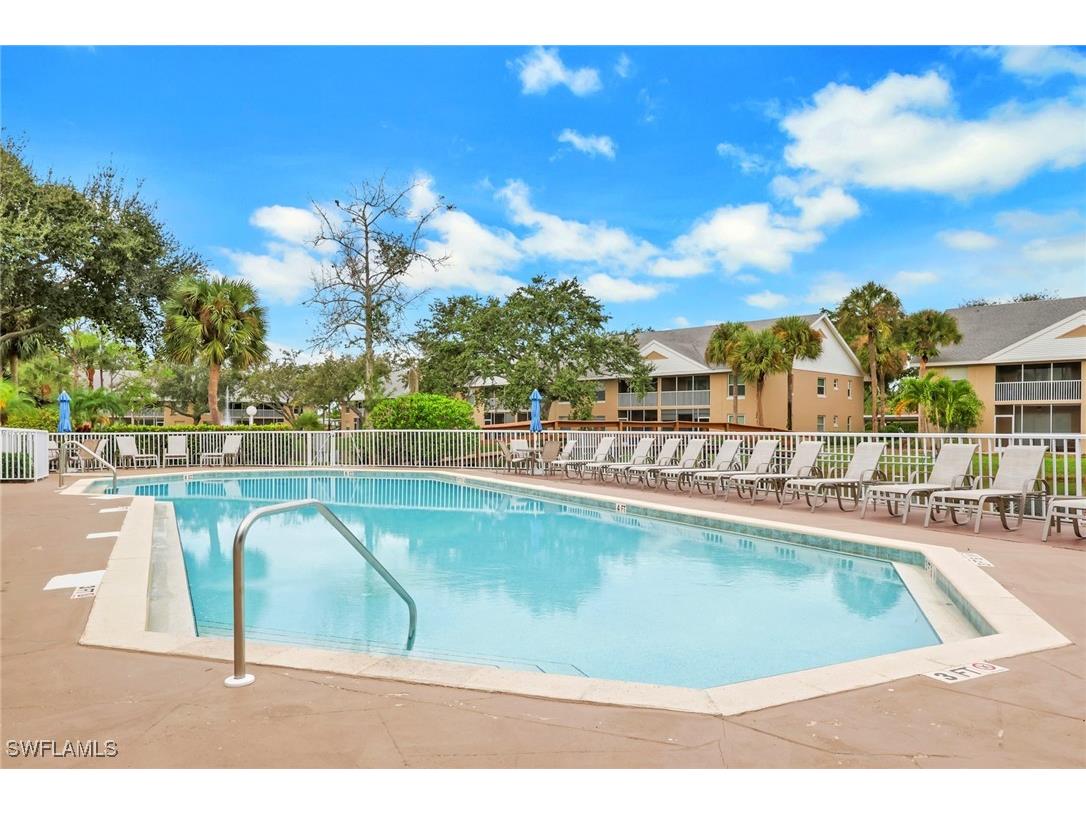 162 Pebble Shores Drive #104 Naples FL 34110 225078534 image5