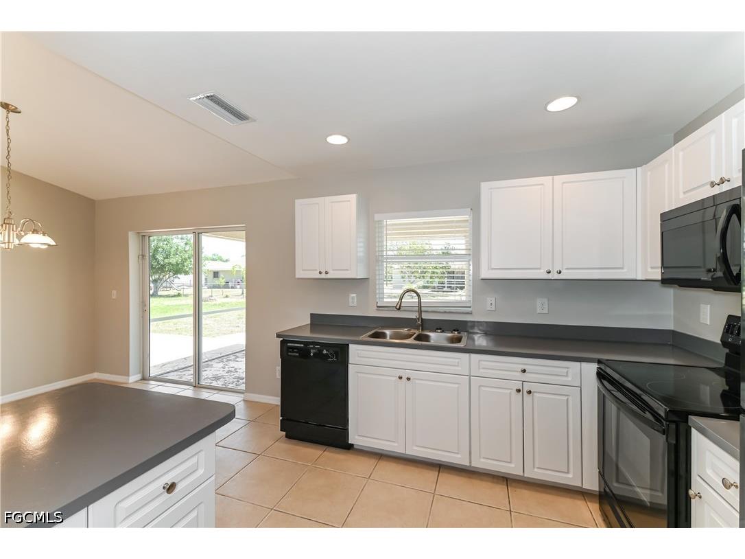 162 SE 18th Street Cape Coral FL 33990 2026024030 image7