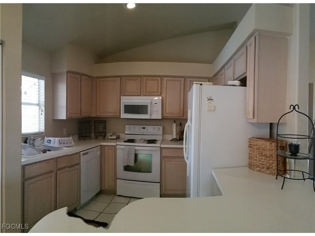 162 SE 18th Terrace Cape Coral FL 33990 2026006127 image7