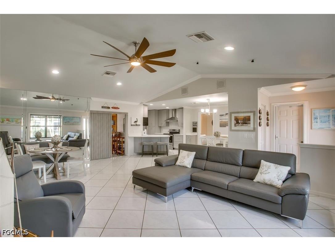 162 SE 22nd Street Cape Coral FL 33990 2026018769 image18