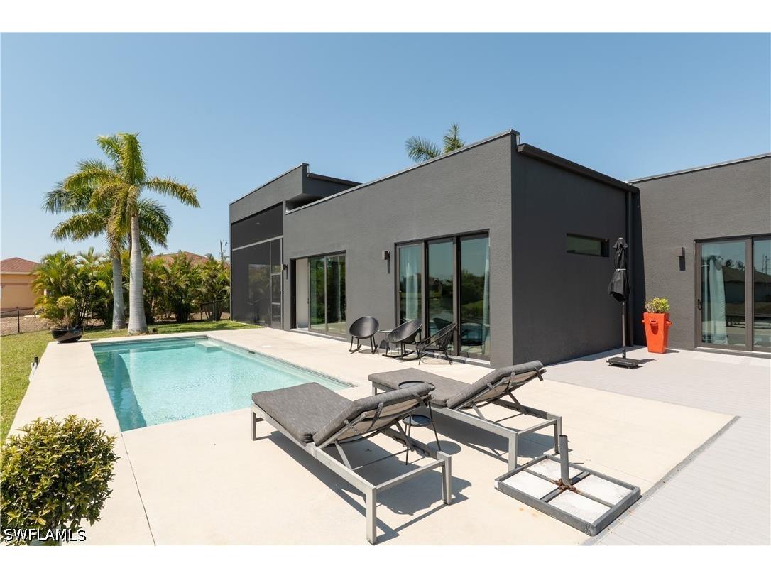 1620 SW 1st Street Cape Coral FL 33991 226016683 image1