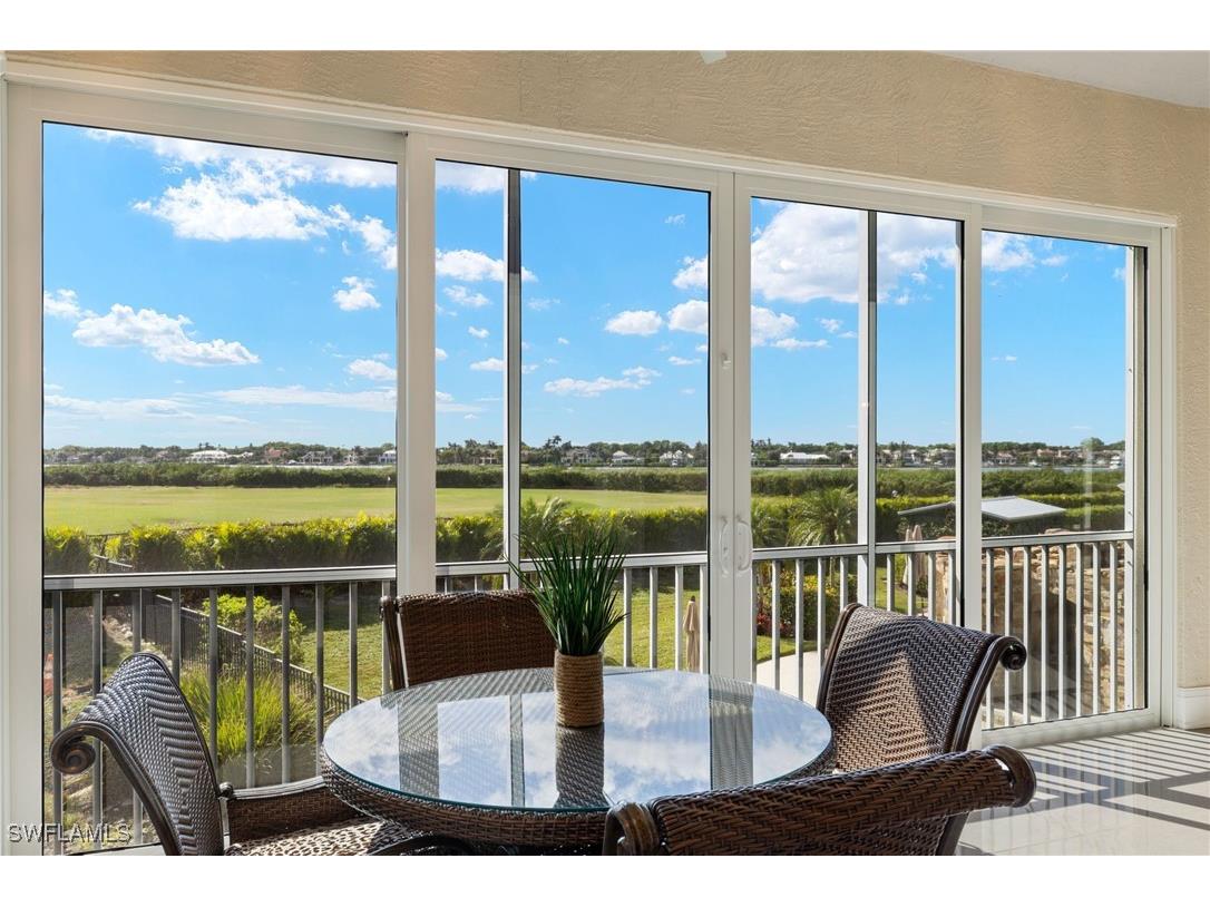 1620 Star Point Lane #1-102 Naples FL 34112 224078727 image1